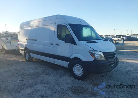 2015 Mercedes-Benz Sprinter 2500 High Roof из США, поврежденный, VIN WD3PE8DB2FP123299